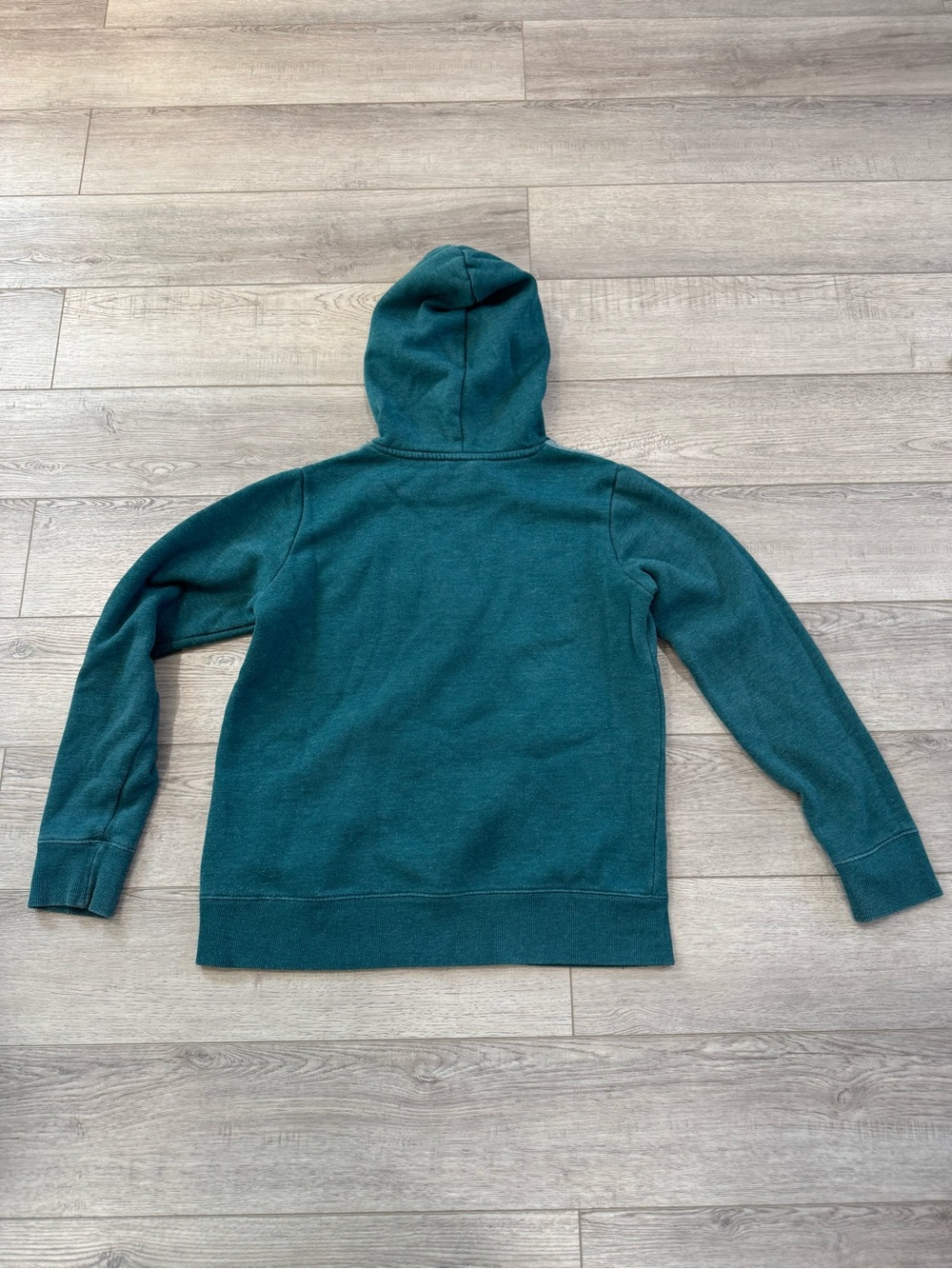 Teal Pullover Hoodie with Mountain and Moraine Lake Canada Graphic - Picture 8 of 9